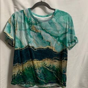 Never worn super soft geode cuffed shirt in green and gold